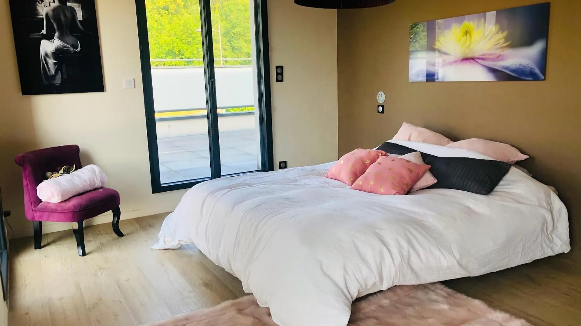 Villa Piscine 6 Personnes Meyzieu